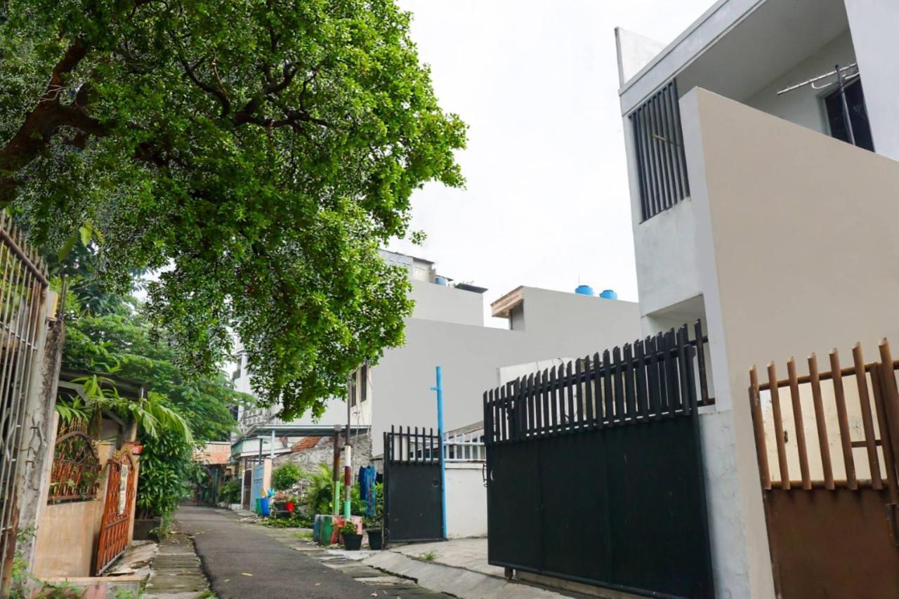 Super Oyo 91074 Stariez Senen Syariah Jacarta Exterior foto