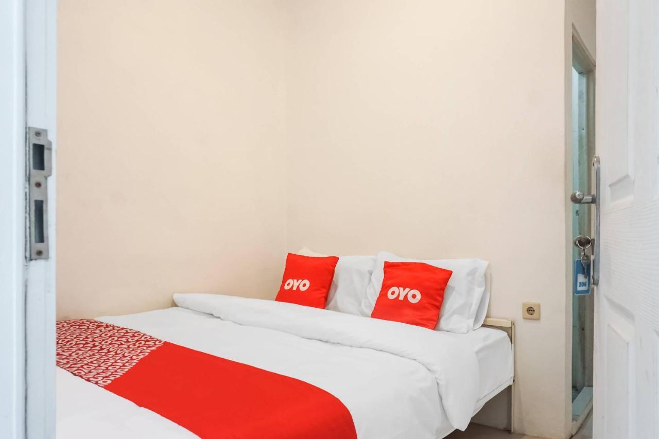 Super Oyo 91074 Stariez Senen Syariah Jacarta Exterior foto
