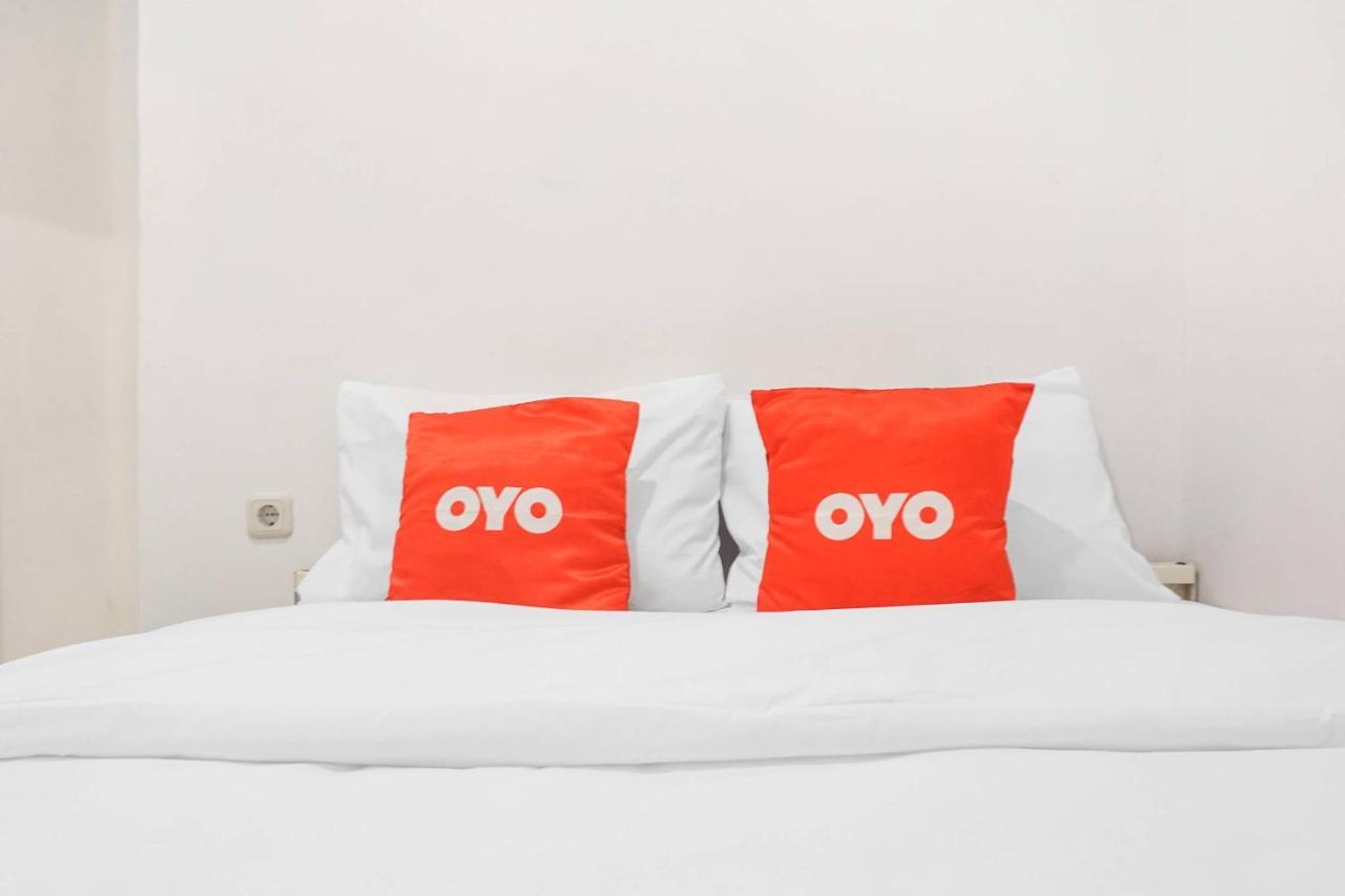 Super Oyo 91074 Stariez Senen Syariah Jacarta Exterior foto