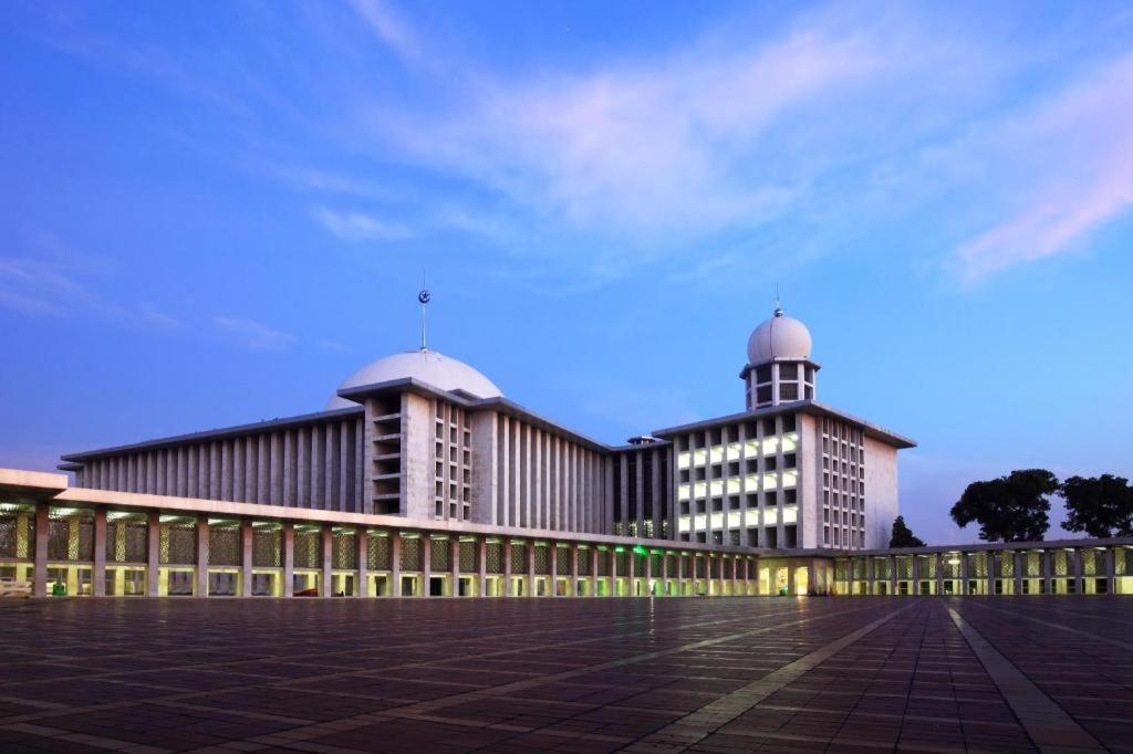 Super Oyo 91074 Stariez Senen Syariah Jacarta Exterior foto